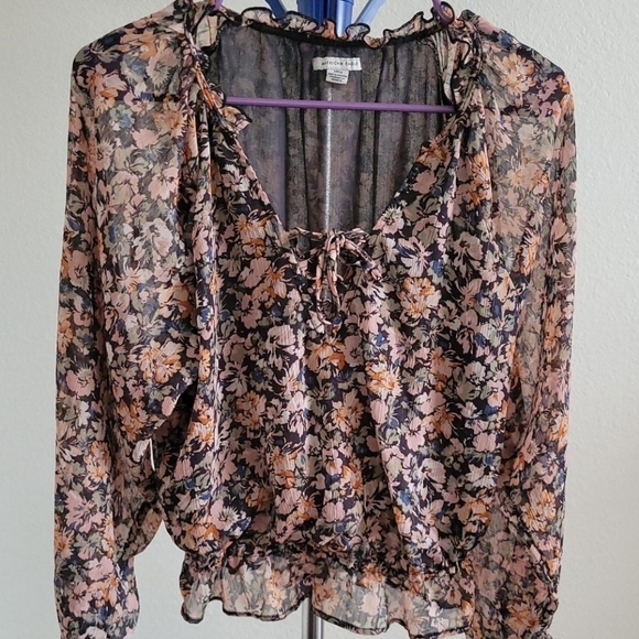 American Eagle Outfitters Floral Blouse Size S - Picture 2 of 16